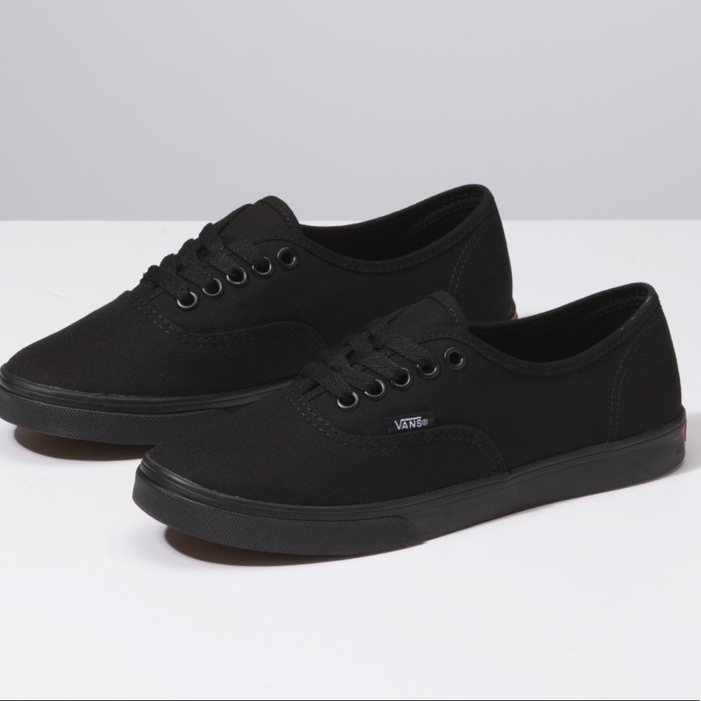 Vans Authentic Lo Pro shoes